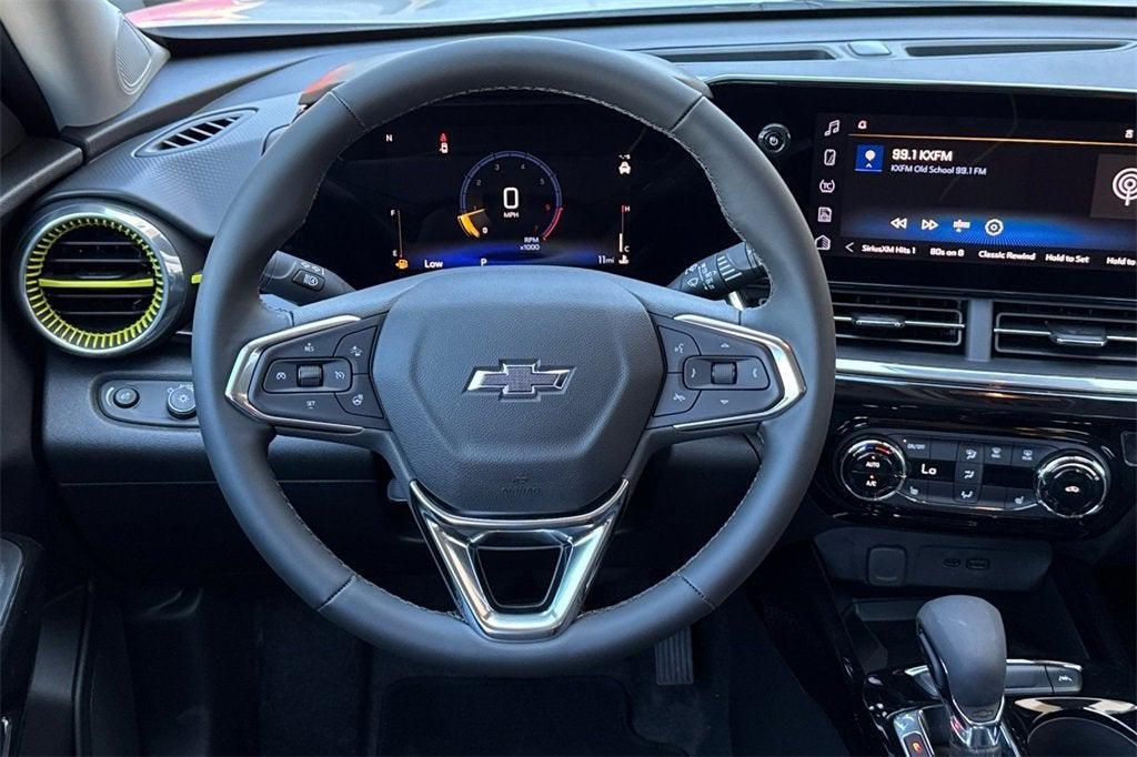 new 2025 Chevrolet Trax car, priced at $26,610