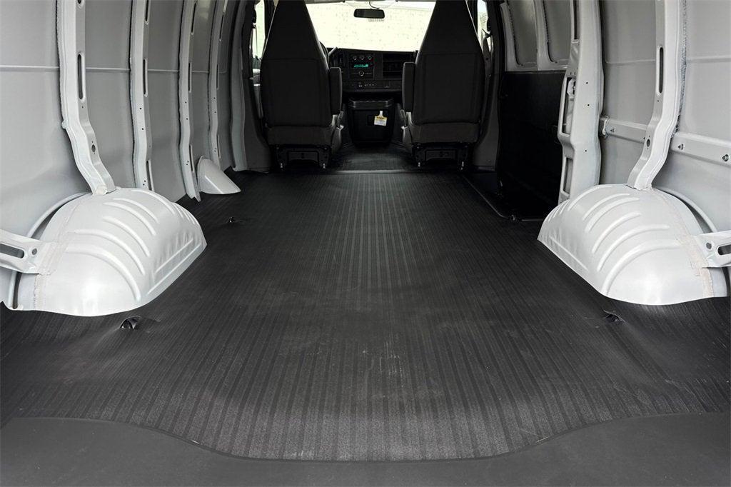 new 2025 Chevrolet Express 2500 car, priced at $45,304