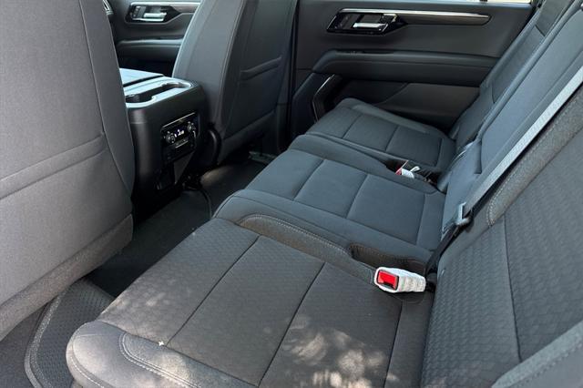 new 2025 Chevrolet Suburban car, priced at $69,475