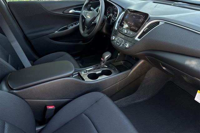 new 2025 Chevrolet Malibu car, priced at $27,262