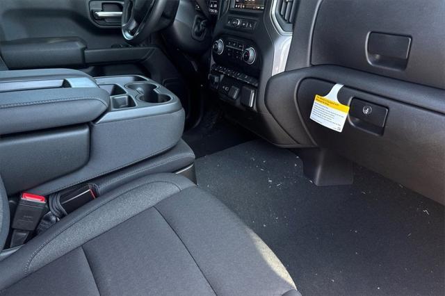 new 2025 Chevrolet Silverado 1500 car, priced at $49,300