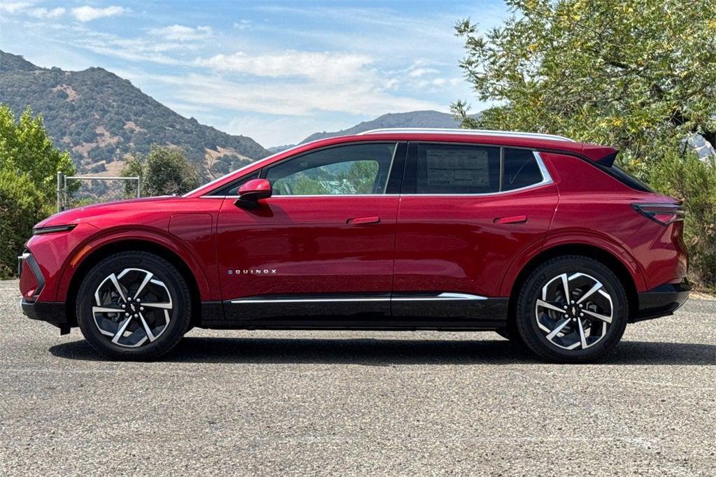 new 2025 Chevrolet Equinox EV car, priced at $40,204