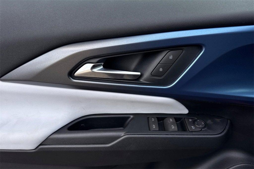 new 2025 Chevrolet Equinox EV car, priced at $40,204