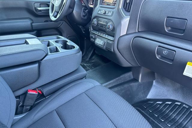 new 2025 Chevrolet Silverado 2500 car, priced at $53,591