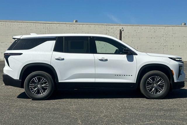 new 2024 Chevrolet Traverse car, priced at $38,995