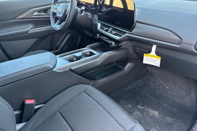 new 2025 Chevrolet Equinox EV car, priced at $35,290