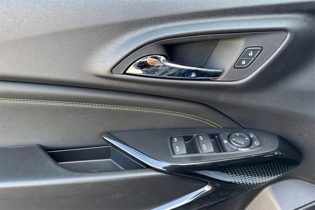 new 2025 Chevrolet Trax car, priced at $24,211
