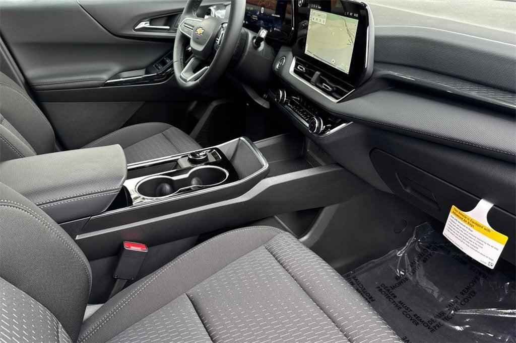 new 2026 Chevrolet Equinox car, priced at $30,330