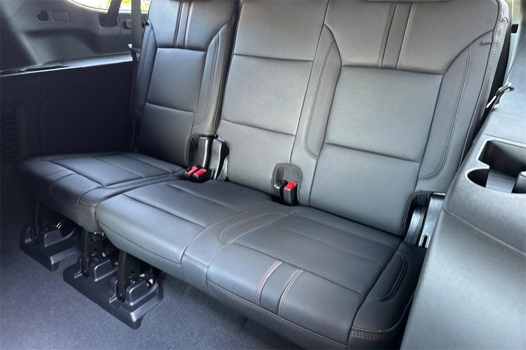 new 2025 Chevrolet Suburban car, priced at $83,815
