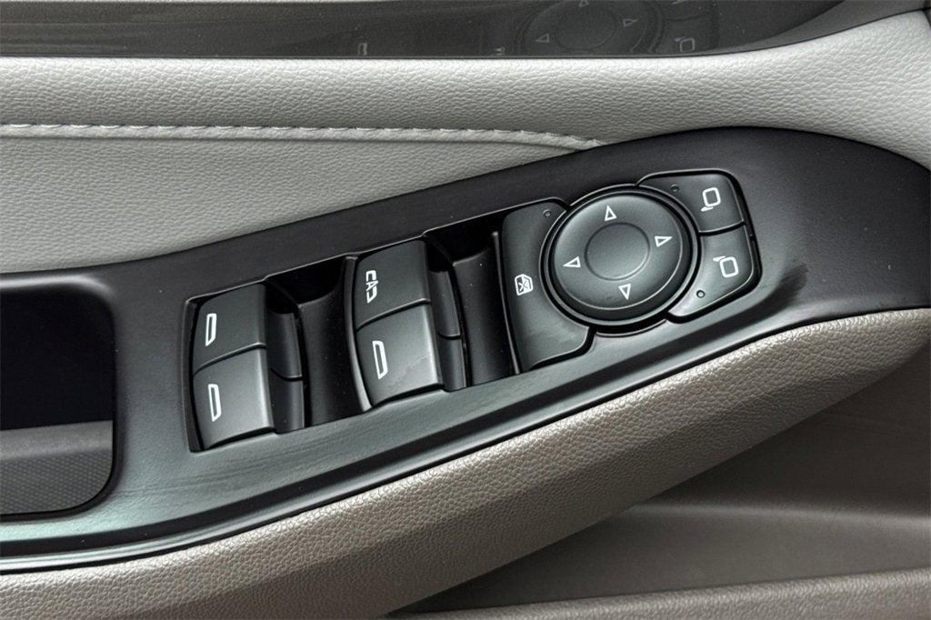 used 2020 Chevrolet Traverse car, priced at $28,763