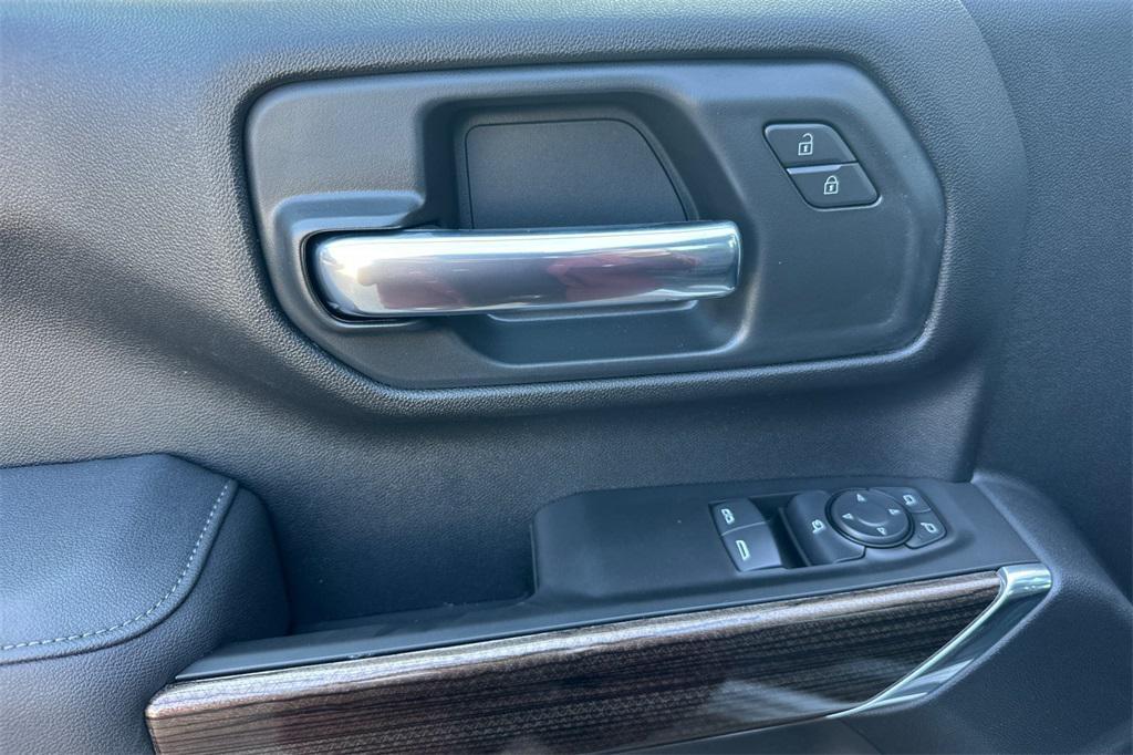 new 2025 Chevrolet Silverado 2500 car, priced at $68,421