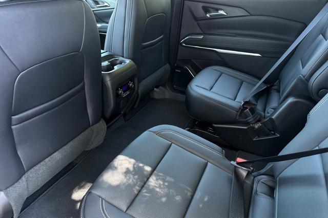 new 2025 Chevrolet Traverse car, priced at $50,764