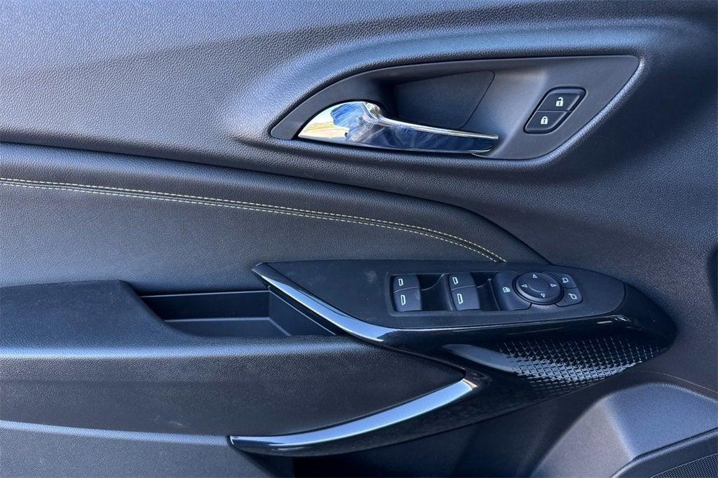 new 2025 Chevrolet Trax car, priced at $25,760