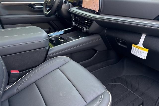 new 2025 Chevrolet Suburban car, priced at $88,698