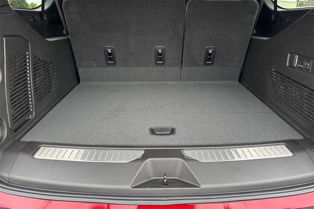 new 2025 Chevrolet Suburban car, priced at $88,279