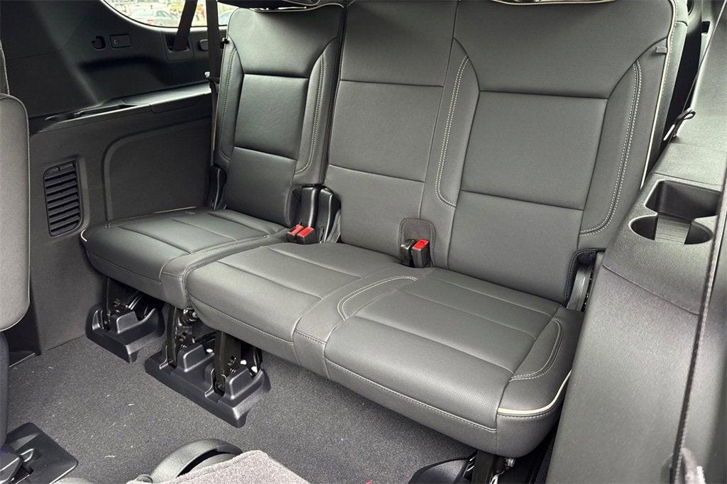 new 2025 Chevrolet Suburban car, priced at $88,279