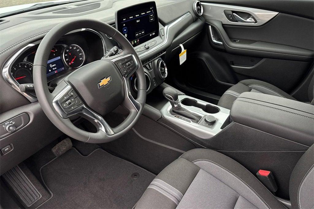 new 2025 Chevrolet Blazer car, priced at $36,409