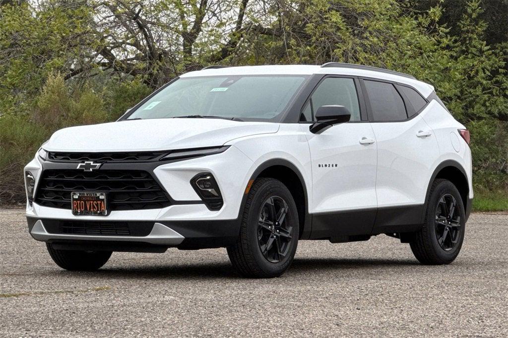 new 2025 Chevrolet Blazer car, priced at $36,409