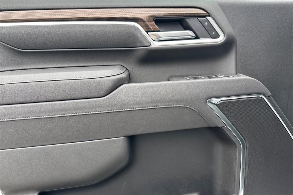 new 2025 Chevrolet Silverado 2500 car, priced at $69,148