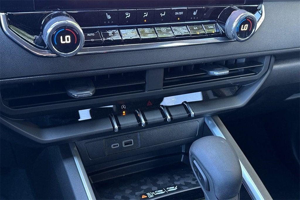 new 2025 Chevrolet Colorado car, priced at $46,631