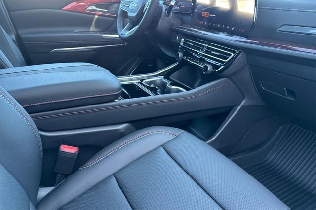 new 2025 Chevrolet Traverse car, priced at $57,392