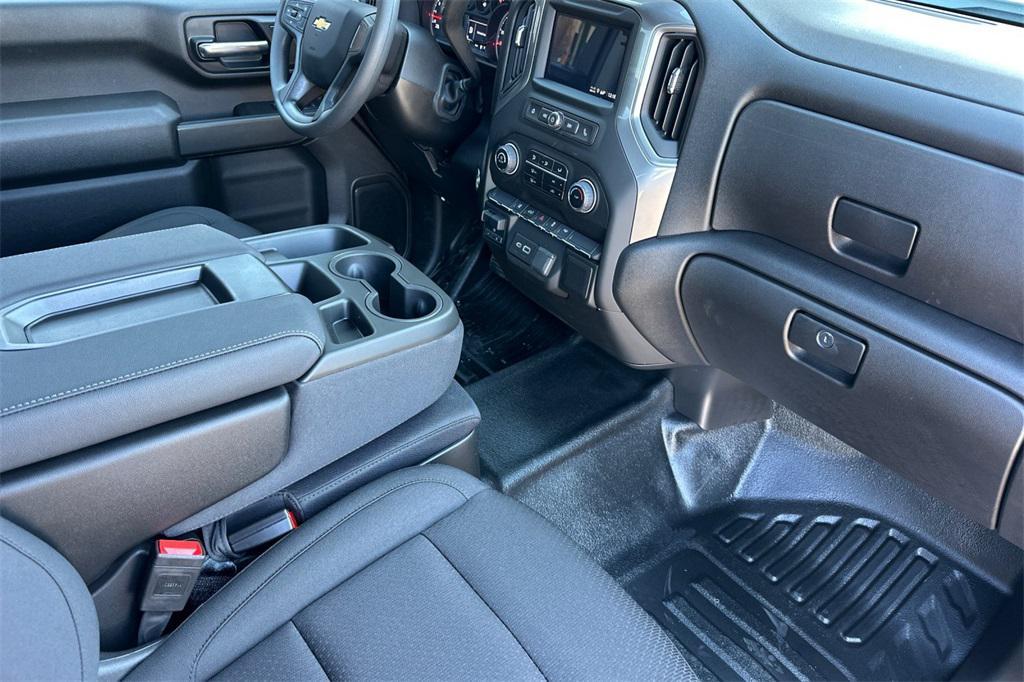new 2025 Chevrolet Silverado 2500 car, priced at $47,290