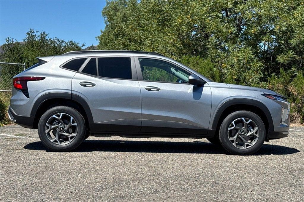new 2025 Chevrolet Trax car, priced at $24,211