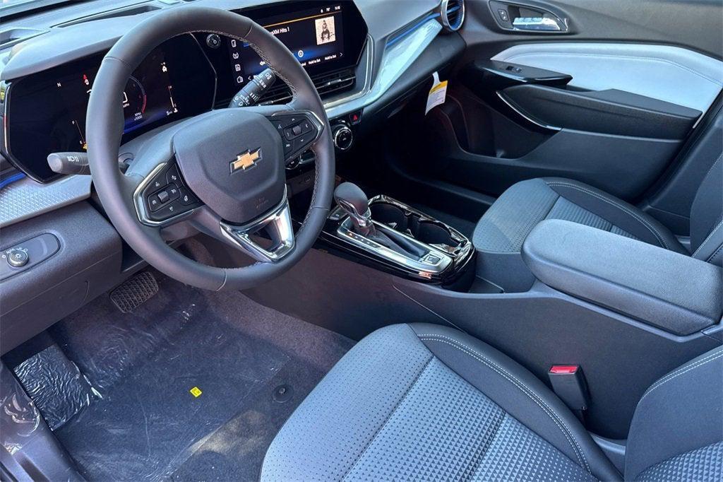 new 2025 Chevrolet Trax car, priced at $24,211
