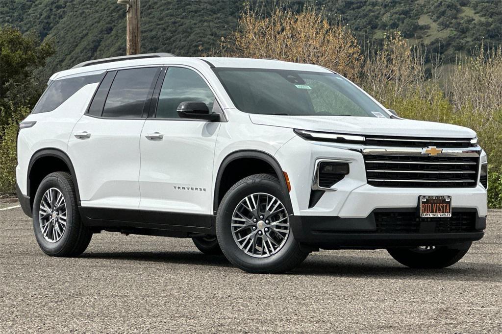 new 2025 Chevrolet Traverse car, priced at $39,995