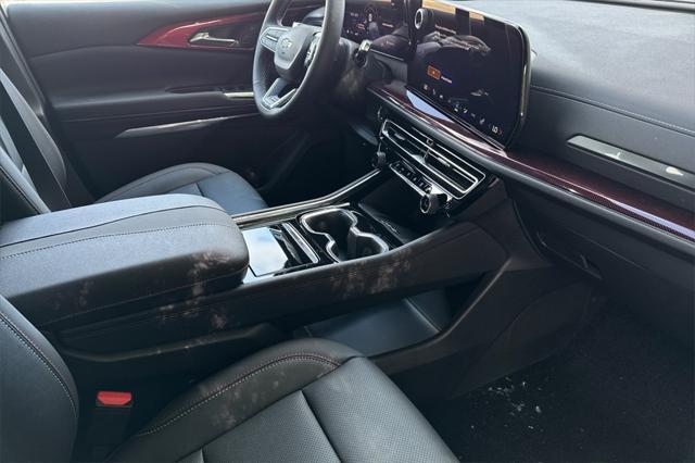 new 2025 Chevrolet Traverse car, priced at $49,790