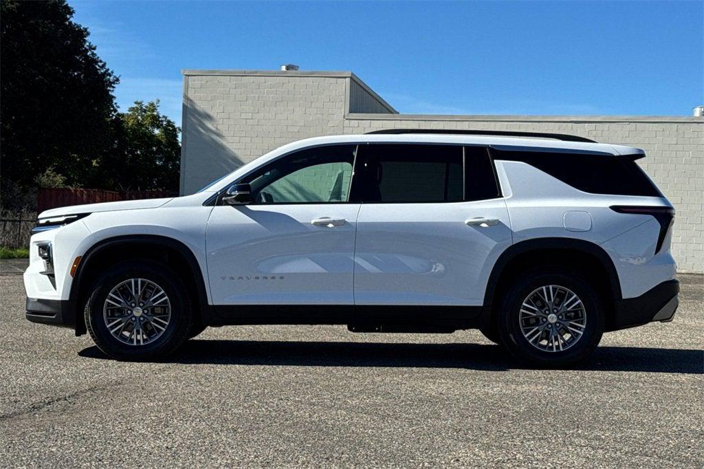 new 2025 Chevrolet Traverse car, priced at $39,995