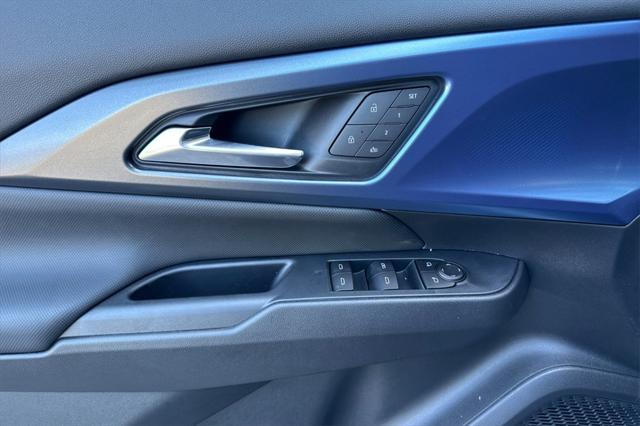 new 2025 Chevrolet Equinox EV car, priced at $42,089