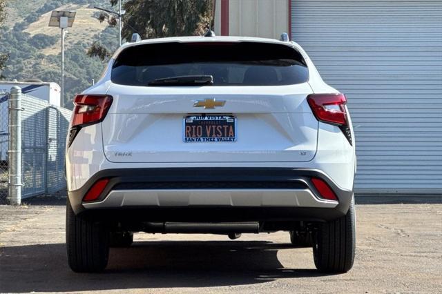 new 2025 Chevrolet Trax car, priced at $24,211