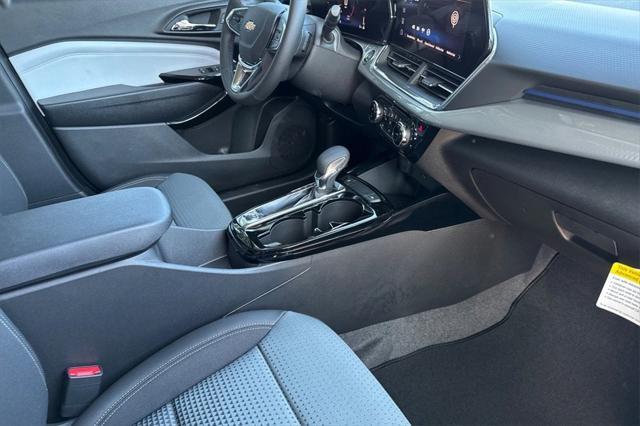 new 2025 Chevrolet Trax car, priced at $24,211