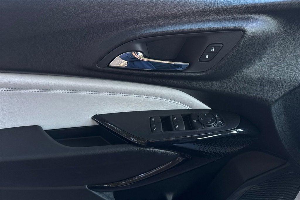 new 2025 Chevrolet Trax car, priced at $24,211