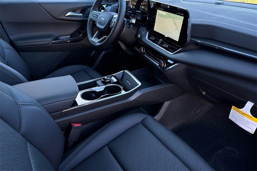 new 2026 Chevrolet Equinox car, priced at $32,792