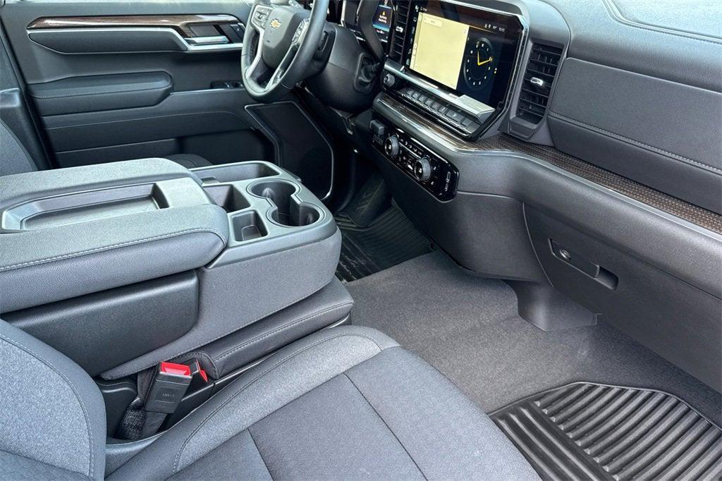 new 2025 Chevrolet Silverado 1500 car, priced at $42,876