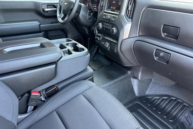 new 2025 Chevrolet Silverado 1500 car, priced at $43,095