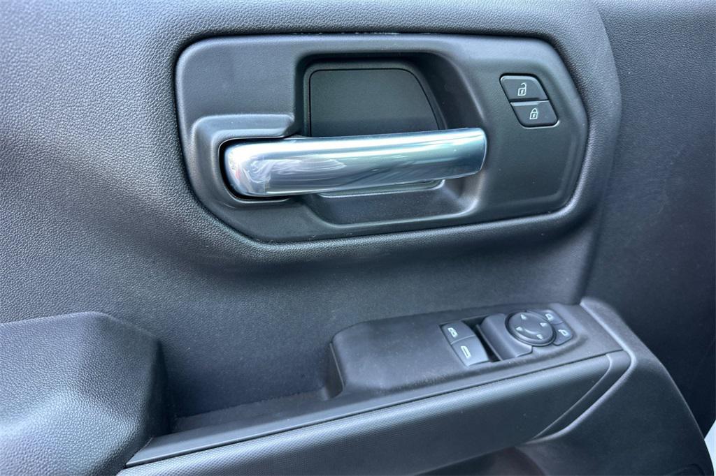 new 2025 Chevrolet Silverado 1500 car, priced at $39,365