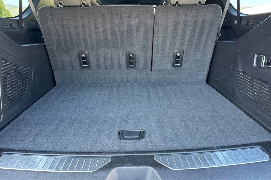 used 2024 GMC Yukon XL car, priced at $71,763