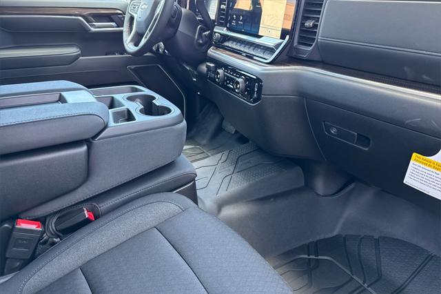 new 2025 Chevrolet Silverado 1500 car, priced at $55,700