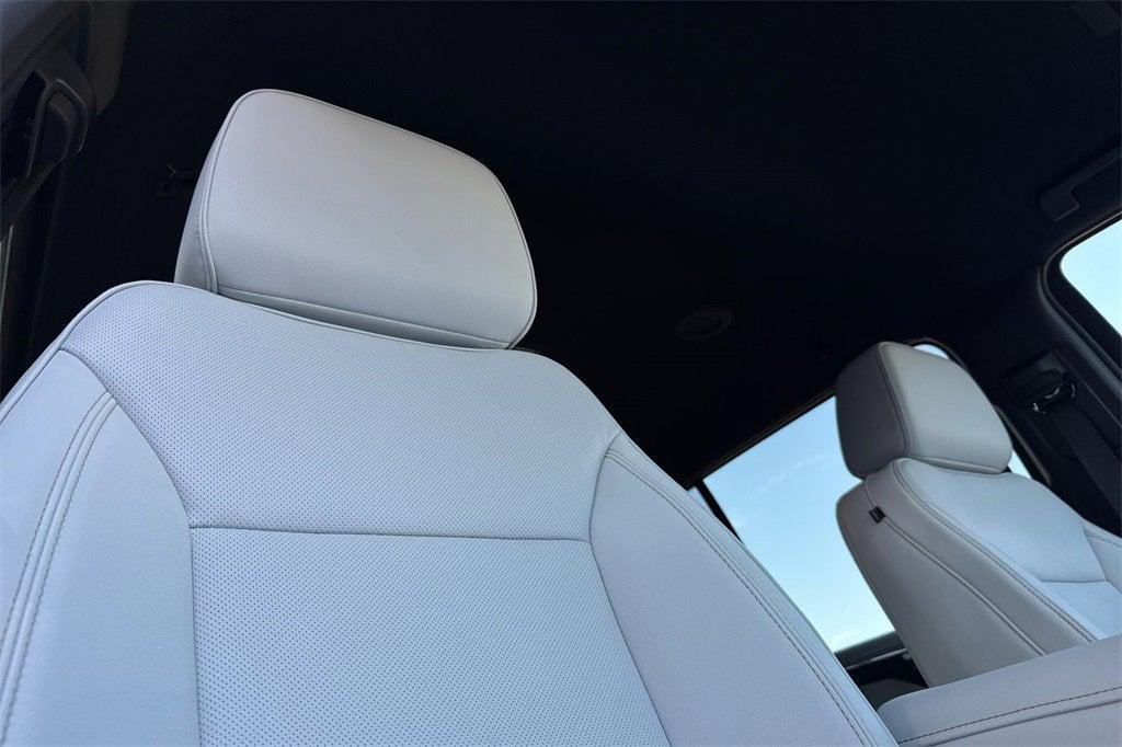 new 2025 Chevrolet Suburban car, priced at $76,691