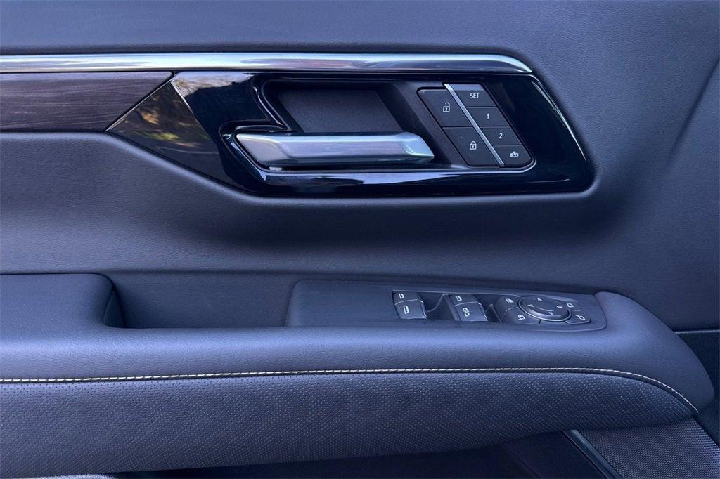 new 2025 Chevrolet Tahoe car, priced at $71,995