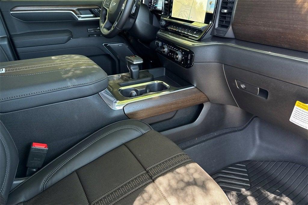 new 2025 Chevrolet Silverado 1500 car, priced at $73,641