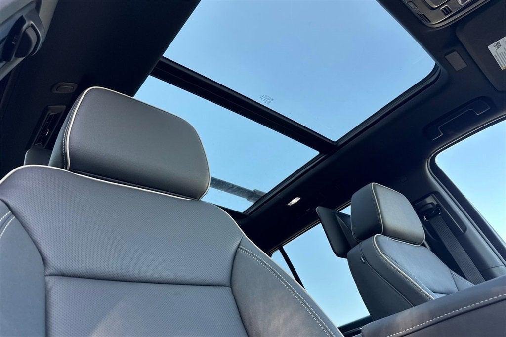 new 2025 Chevrolet Suburban car, priced at $93,213