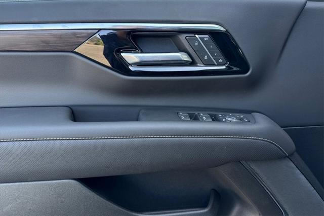 new 2025 Chevrolet Suburban car, priced at $93,213