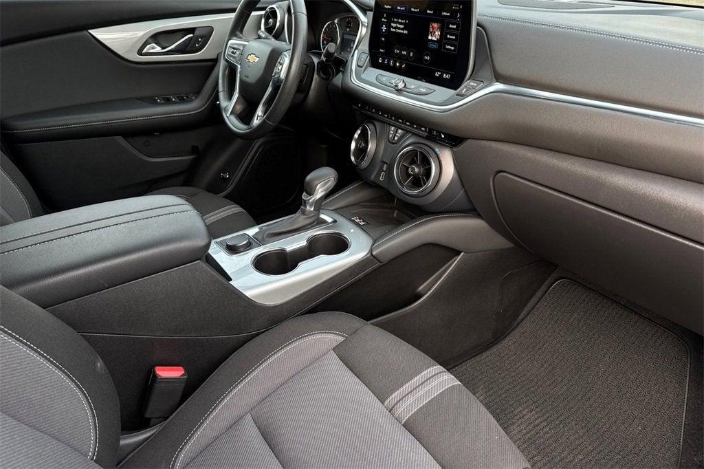 new 2025 Chevrolet Blazer car, priced at $37,386