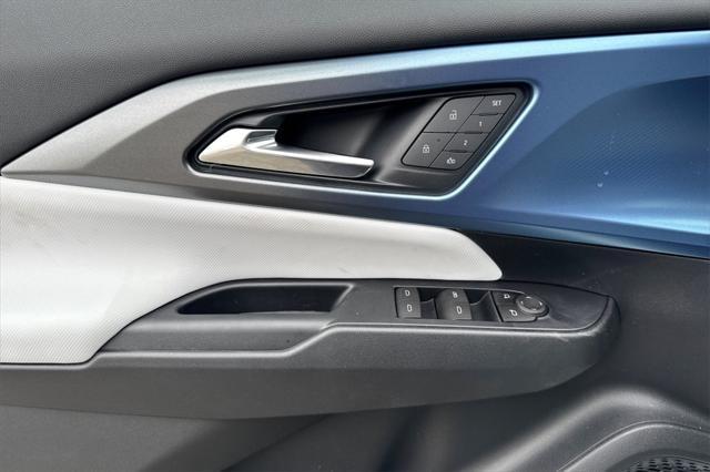 new 2025 Chevrolet Equinox EV car, priced at $46,690
