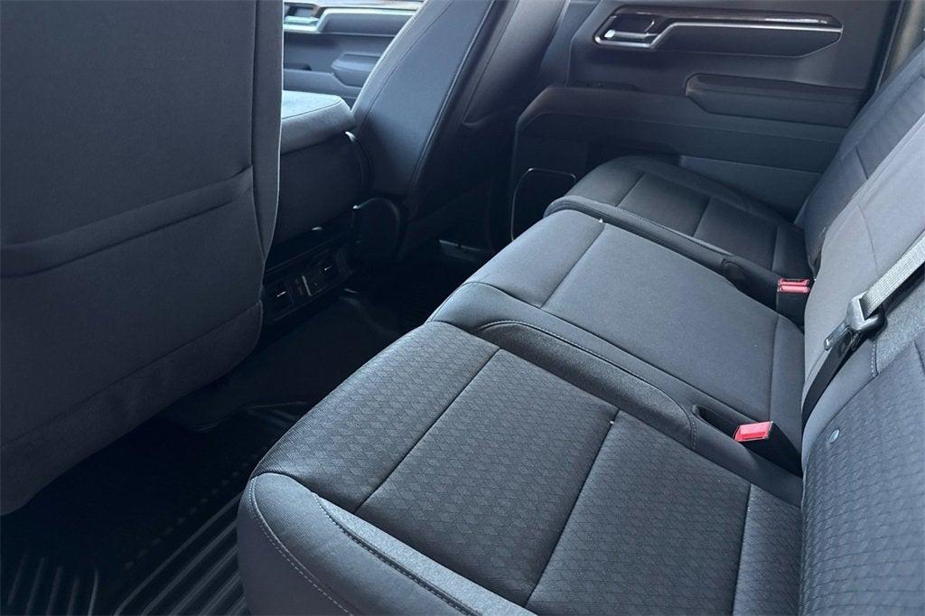 new 2025 Chevrolet Silverado 1500 car, priced at $48,676