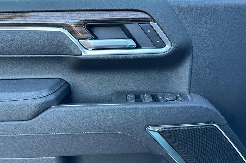 new 2025 Chevrolet Silverado 1500 car, priced at $48,321